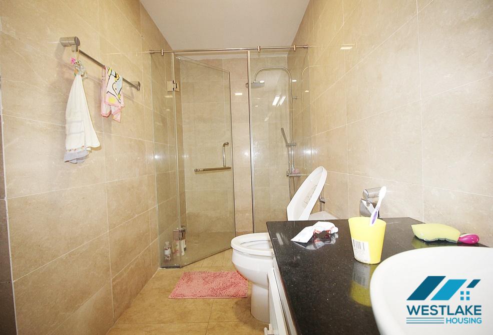 Căn hộ đẹp và hiện đại tại tòa nhà L cho thuê