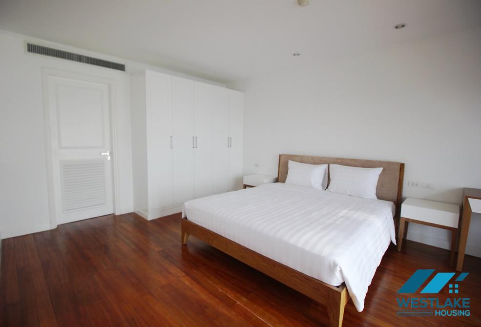 Wonderful apartment with stunning lakeview, nice furniture, outdoor swimming pool and gym for rent in Tay Ho, Ha Noi