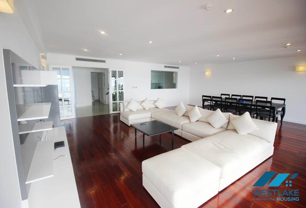 Wonderful apartment with stunning lakeview, nice furniture, outdoor swimming pool and gym for rent in Tay Ho, Ha Noi