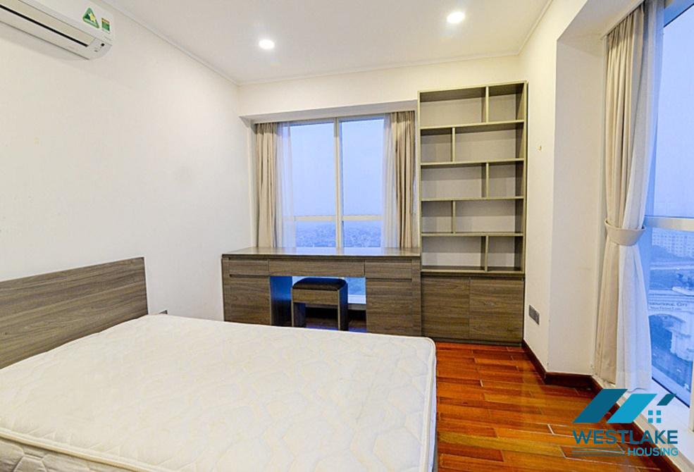 Cho thuê căn hộ đầy đủ nội thất tâng cao tháp L Ciputra