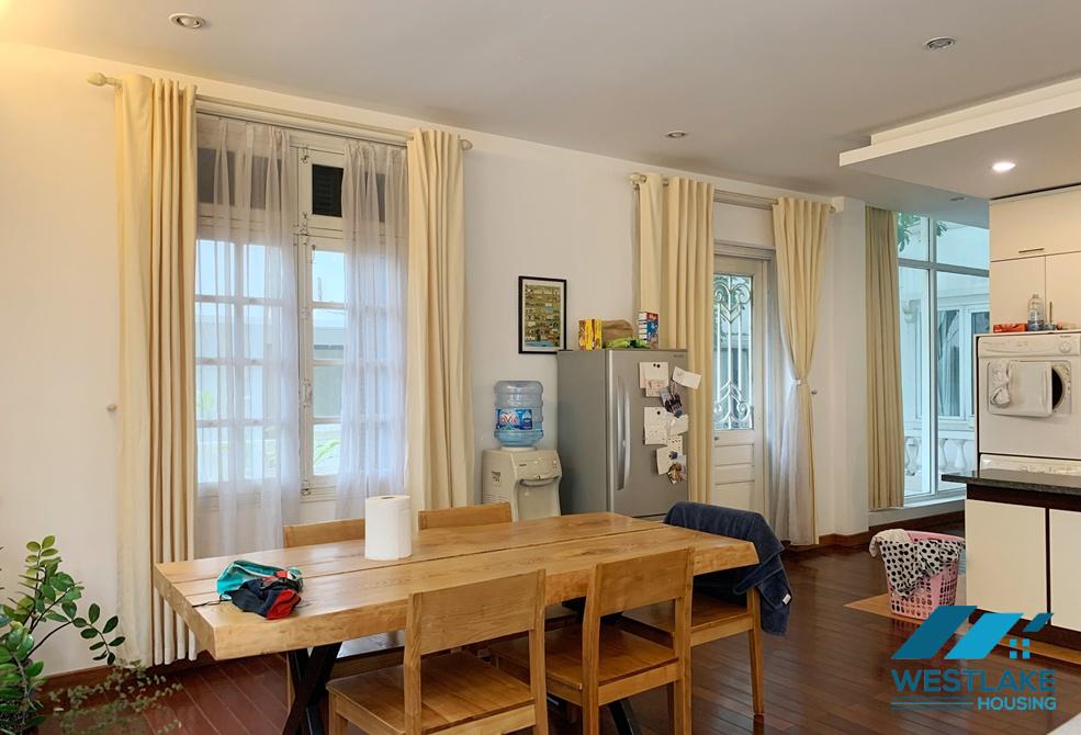Cosy 02 bedrooms apartment for rent in Xuan Dieu area, Tay Ho, Ha Noi