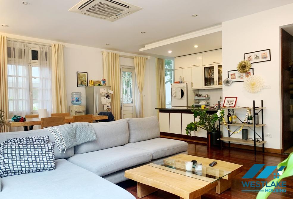 Cosy 02 bedrooms apartment for rent in Xuan Dieu area, Tay Ho, Ha Noi