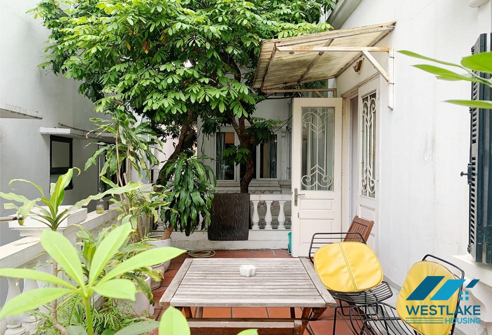 Cosy 02 bedrooms apartment for rent in Xuan Dieu area, Tay Ho, Ha Noi