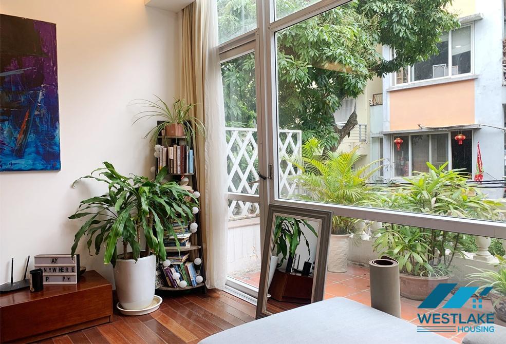 Cosy 02 bedrooms apartment for rent in Xuan Dieu area, Tay Ho, Ha Noi