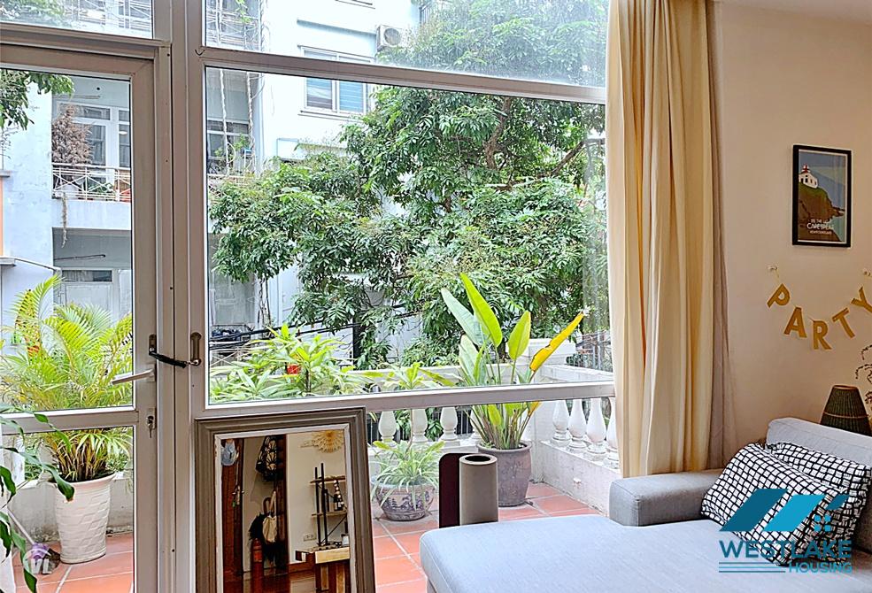 Cosy 02 bedrooms apartment for rent in Xuan Dieu area, Tay Ho, Ha Noi