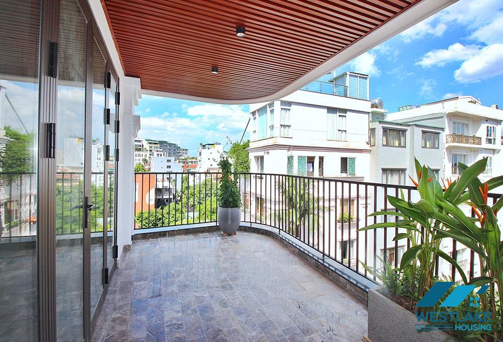 Căn Hộ Duplex 4 Phòng Ngủ Mới Đẹp, Sân Thượng Rông Thoáng Sáng Cho Thuê Tại Tô Ngọc Vân Tây Hồ, Hà Nội