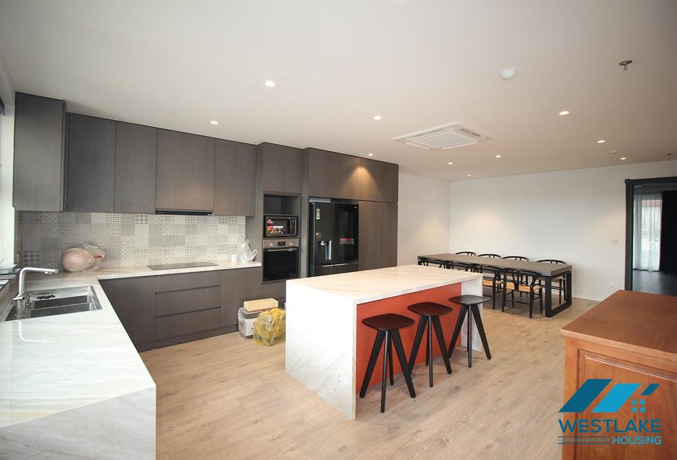 Căn Hộ Duplex 4 Phòng Ngủ Mới Đẹp, Sân Thượng Rông Thoáng Sáng Cho Thuê Tại Tô Ngọc Vân Tây Hồ, Hà Nội