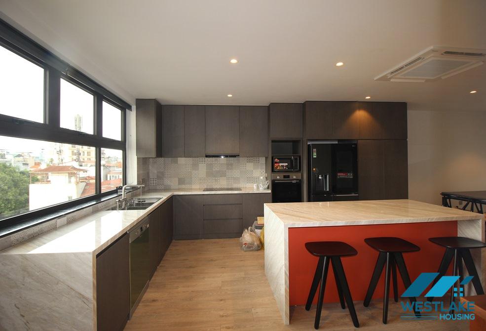 Căn Hộ Duplex 4 Phòng Ngủ Mới Đẹp, Sân Thượng Rông Thoáng Sáng Cho Thuê Tại Tô Ngọc Vân Tây Hồ, Hà Nội