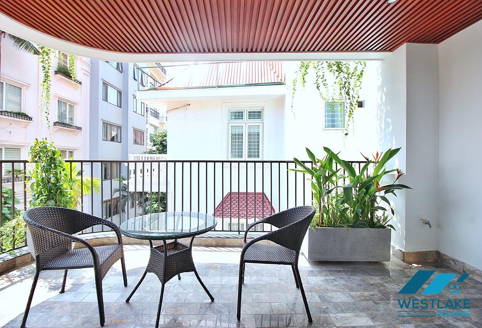 Cho Thuê Căn Hộ 3 Phòng Ngủ Mới Đẹp, Hiện Đại, Thoáng Sáng Tại Phố Tô Ngọc Vân, Tây Hồ, Hà Nội