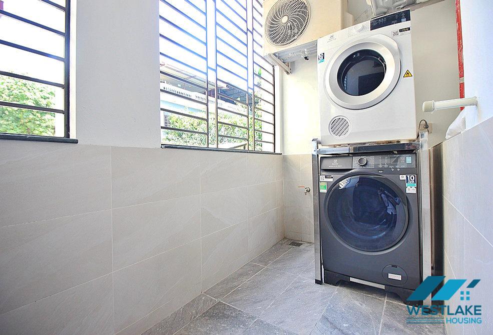 Cho Thuê Căn Hộ 2 Phòng Ngủ Mới Đẹp, Hiện Đại  Anh Sáng Tốt, Tại Tô Ngọc Vân, Tây Hồ, Hà Nội