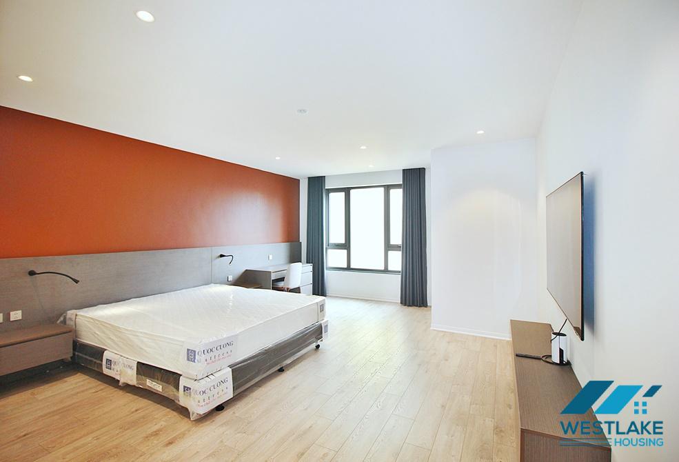 A morden and high floor 3 bedrooms apartment for rent in To Ngoc Van st, Tay Ho
