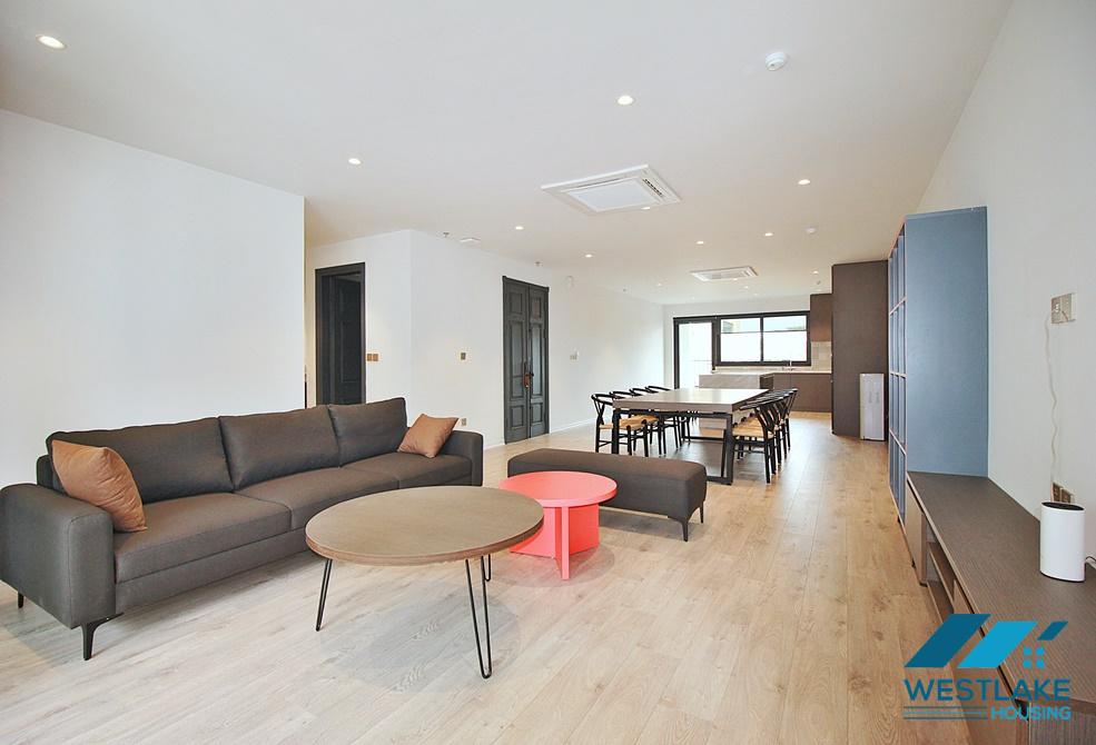 A morden and high floor 3 bedrooms apartment for rent in To Ngoc Van st, Tay Ho