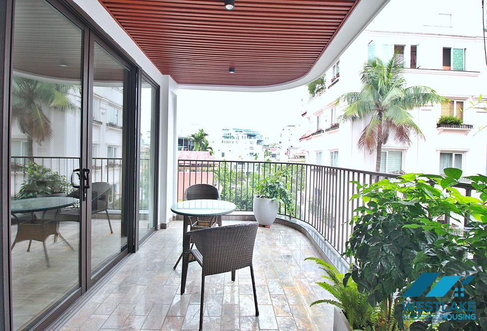 A morden and high floor 3 bedrooms apartment for rent in To Ngoc Van st, Tay Ho