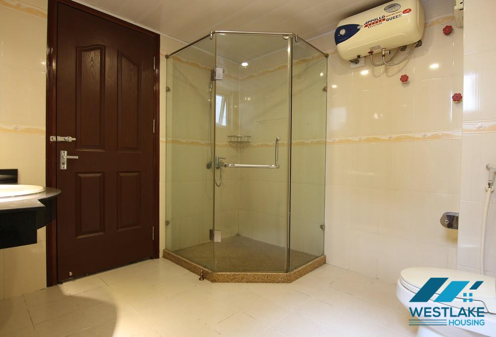 A lake side house for rent in Tay Ho, Ha Noi