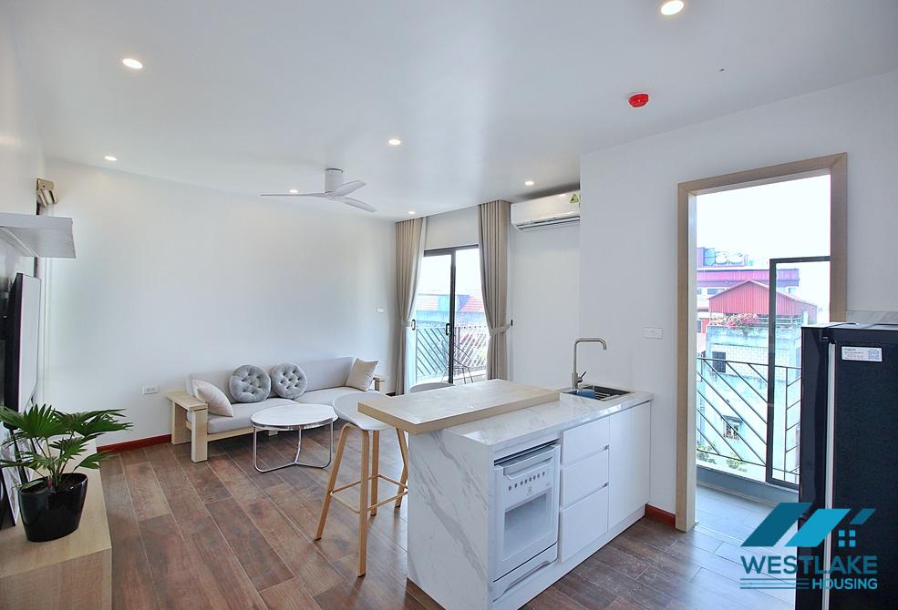 Bright 1 bedroom apartment for rent on Xuan Dieu street, Tay Ho, Ha Noi