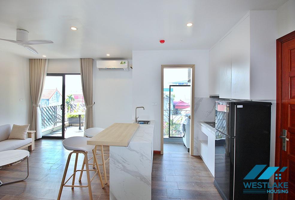 Bright 1 bedroom apartment for rent on Xuan Dieu street, Tay Ho, Ha Noi