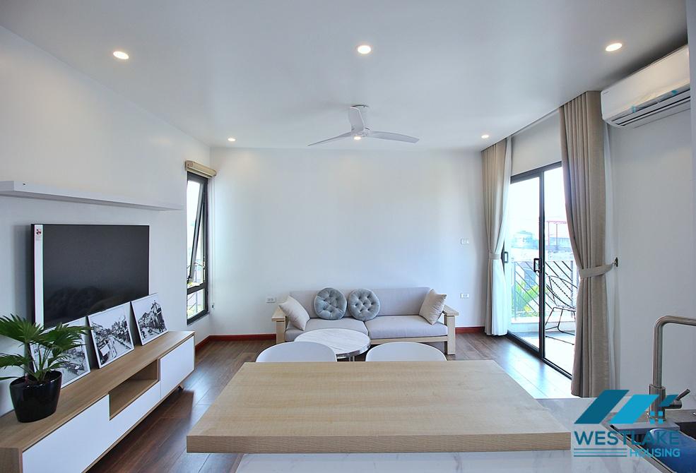 Bright 1 bedroom apartment for rent on Xuan Dieu street, Tay Ho, Ha Noi