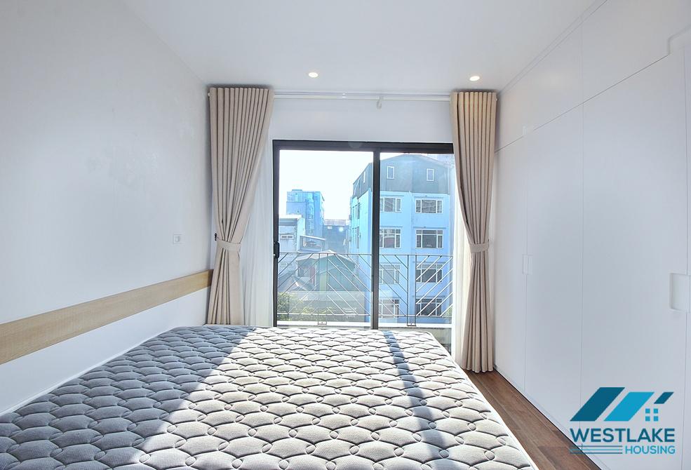 Bright 1 bedroom apartment for rent on Xuan Dieu street, Tay Ho, Ha Noi