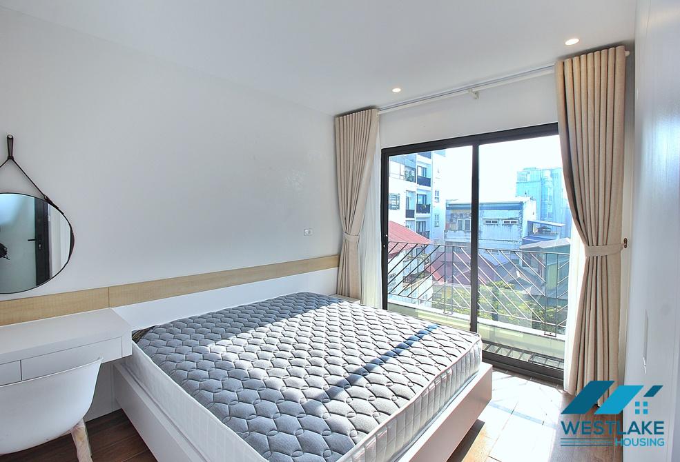 Bright 1 bedroom apartment for rent on Xuan Dieu street, Tay Ho, Ha Noi