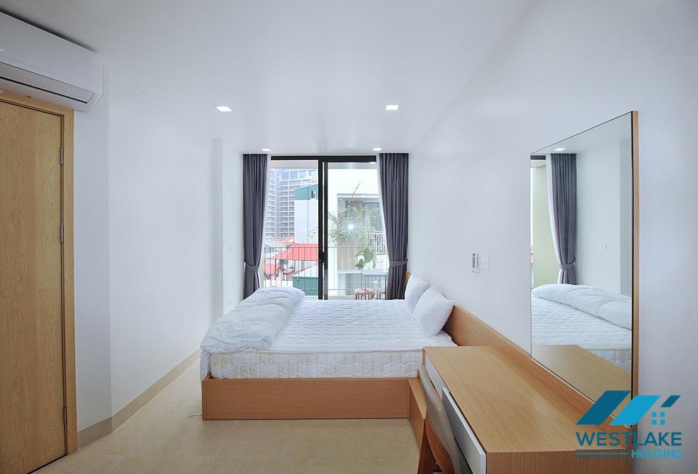 Bright and nice studio apartment for rent in Xuan Dieu area, Tay Ho District, Ha Noi