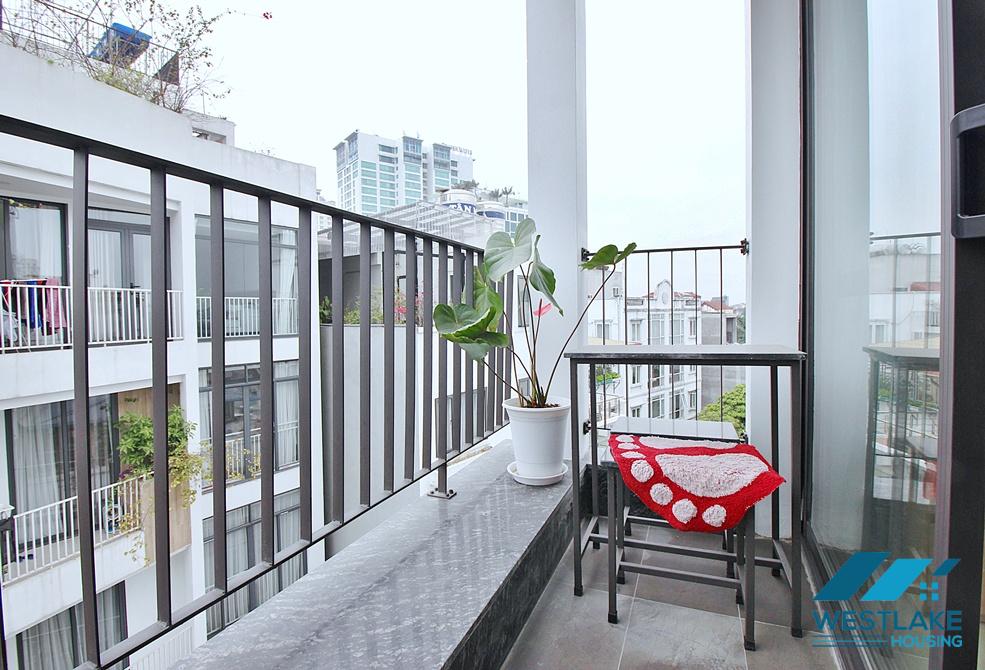 Bright and nice studio apartment for rent in Xuan Dieu area, Tay Ho District, Ha Noi