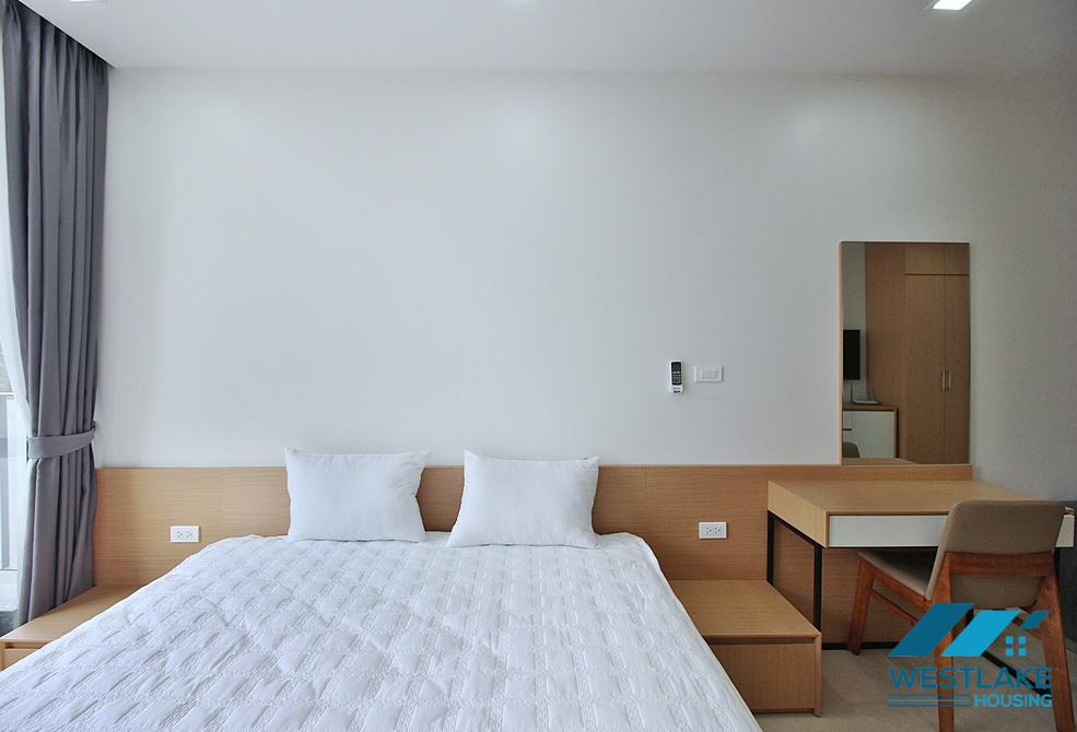 Bright and nice studio apartment for rent in Xuan Dieu area, Tay Ho District, Ha Noi