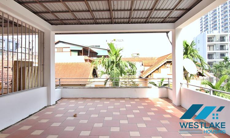 Nhà 5 Phòng Ngủ 5 Phòng Tắm Rộng Thoáng Cho Thuê Tại Phố Tây Hồ, Hà Nội