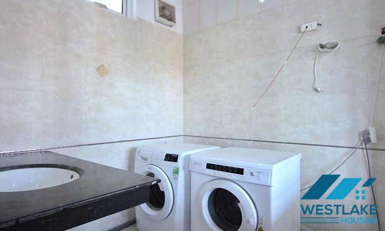 Nhà 5 Phòng Ngủ 5 Phòng Tắm Rộng Thoáng Cho Thuê Tại Phố Tây Hồ, Hà Nội
