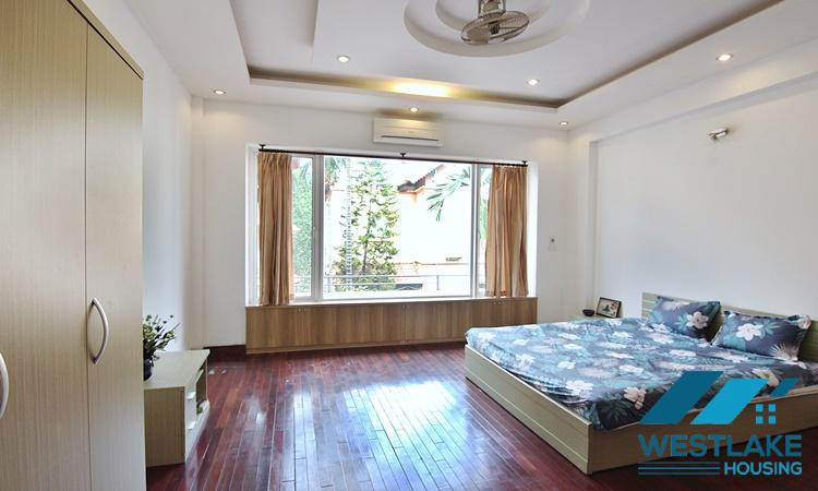 Nhà 5 Phòng Ngủ 5 Phòng Tắm Rộng Thoáng Cho Thuê Tại Phố Tây Hồ, Hà Nội