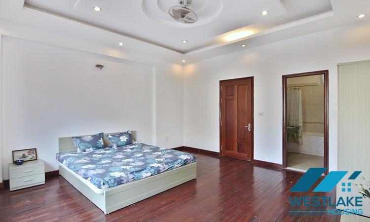 Nhà 5 Phòng Ngủ 5 Phòng Tắm Rộng Thoáng Cho Thuê Tại Phố Tây Hồ, Hà Nội