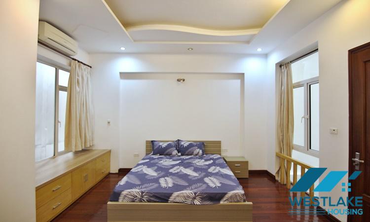 Nhà 5 Phòng Ngủ 5 Phòng Tắm Rộng Thoáng Cho Thuê Tại Phố Tây Hồ, Hà Nội