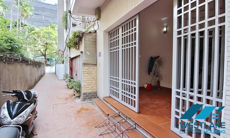 Nhà 5 Phòng Ngủ 5 Phòng Tắm Rộng Thoáng Cho Thuê Tại Phố Tây Hồ, Hà Nội