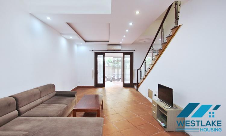 Nhà 5 Phòng Ngủ 5 Phòng Tắm Rộng Thoáng Cho Thuê Tại Phố Tây Hồ, Hà Nội