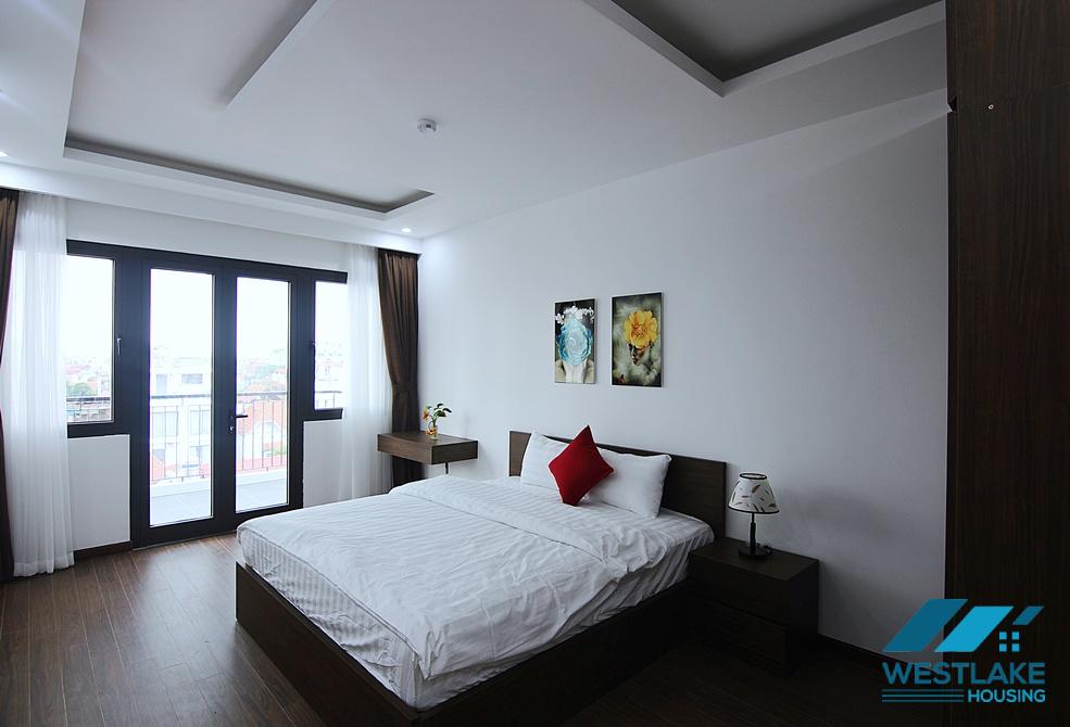 Spacious 1 bedroom apartment with big balcony for rent in Xuan Dieu, Tay Ho, Ha Noi