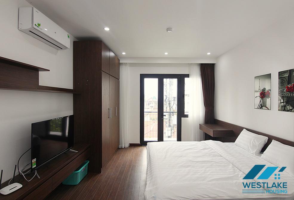 A cheap price apartment for rent on Xuan Dieu area, Tay Ho, Ha Noi
