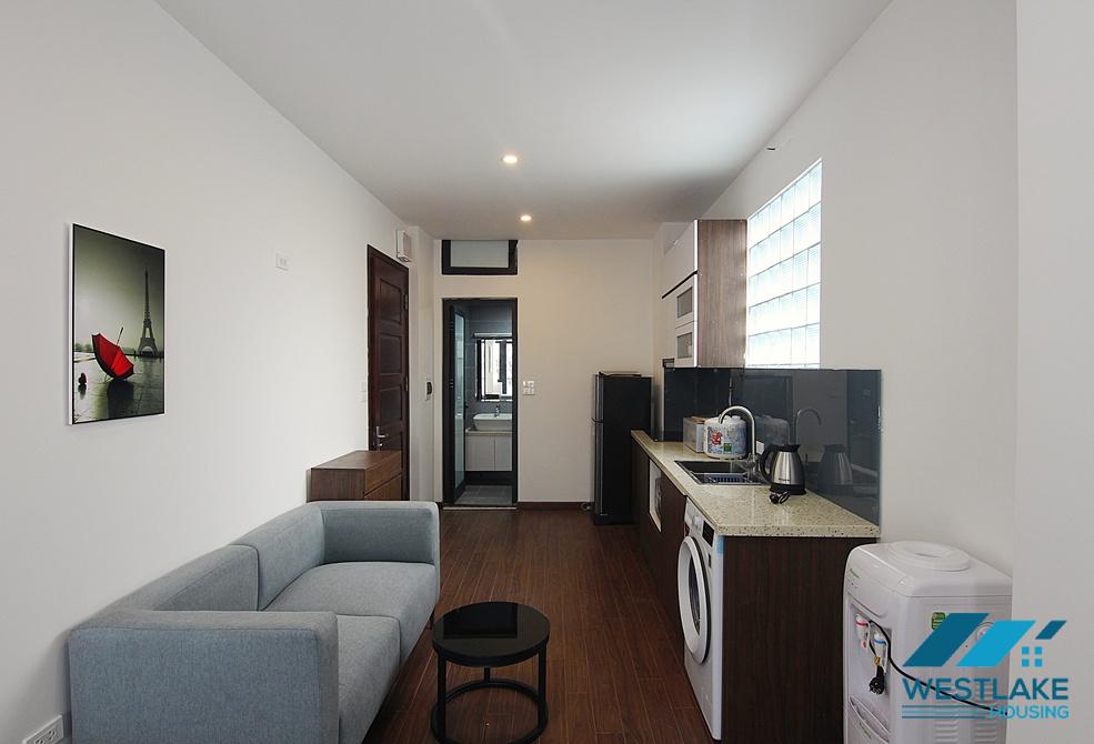 A cheap price apartment for rent on Xuan Dieu area, Tay Ho, Ha Noi