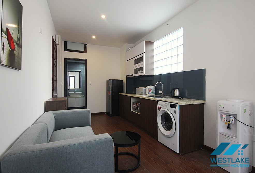 A cheap price apartment for rent on Xuan Dieu area, Tay Ho, Ha Noi