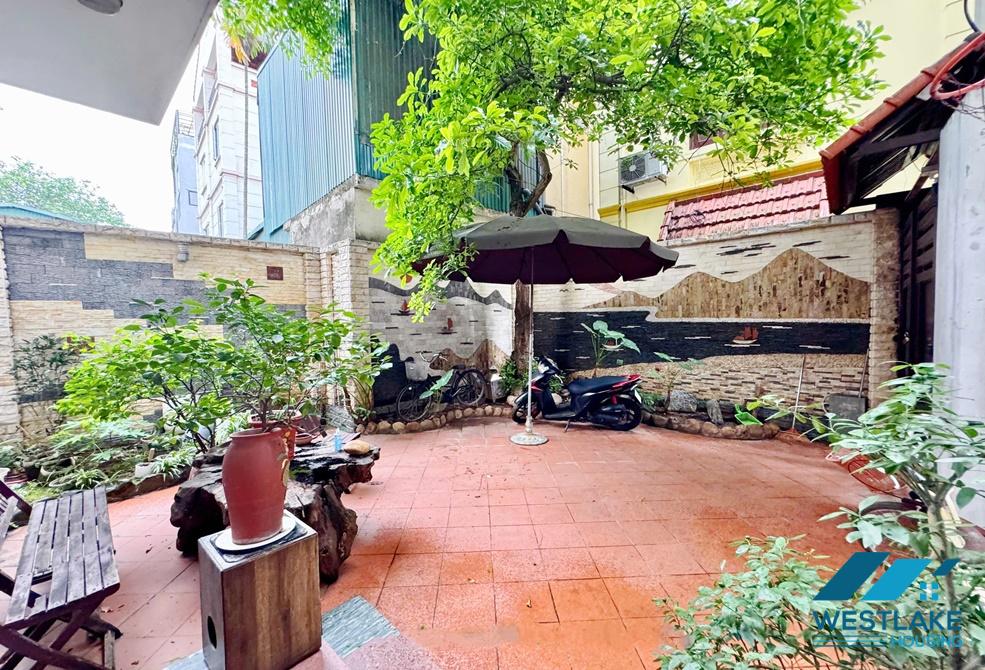 Garden four bedrooms house for rent in Tay Ho, Ha Noi
