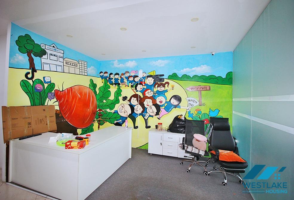 An office or coffee house with big yard for rent in Tay Ho, Ha Noi