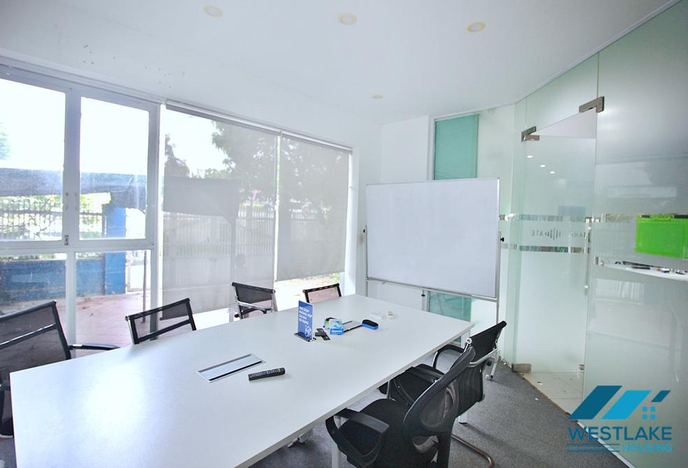 An office or coffee house with big yard for rent in Tay Ho, Ha Noi