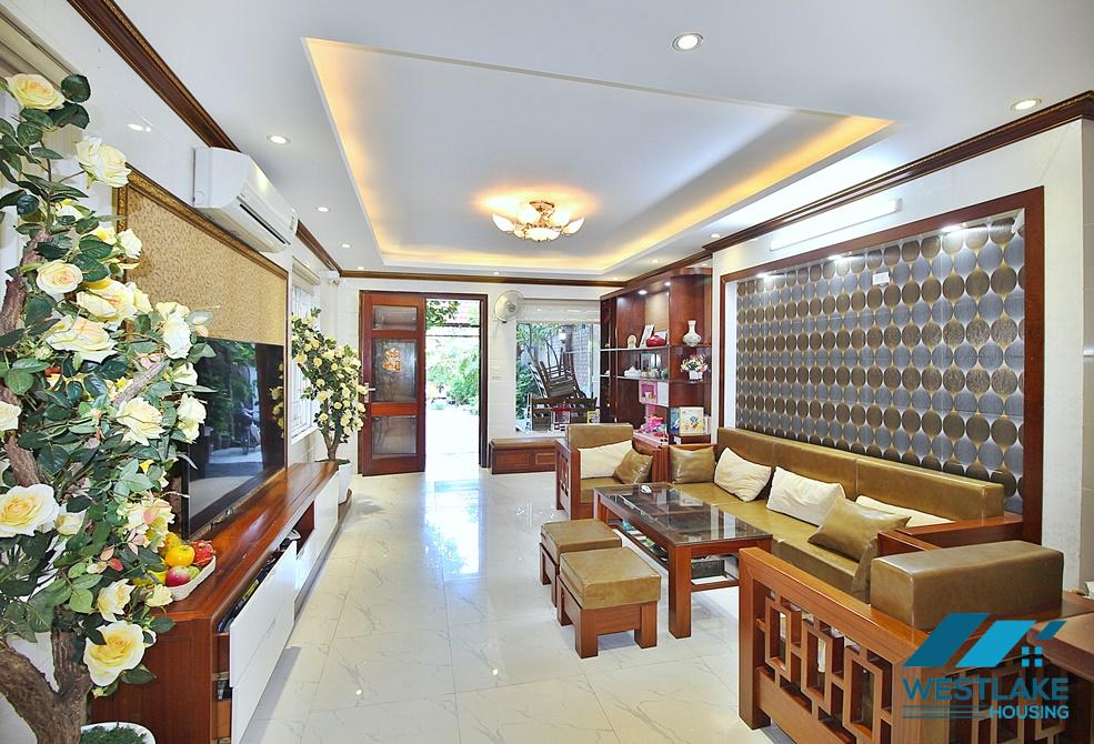 A beautiful 4 bedroom house for rent in Dang Thai Mai, Tay Ho
