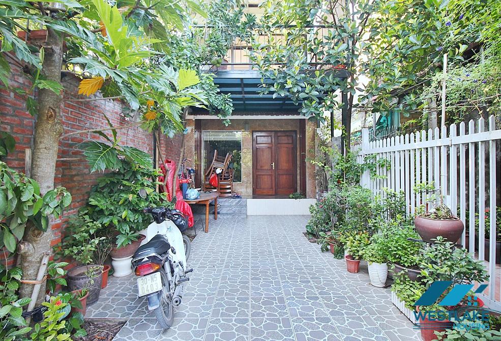 A beautiful 4 bedroom house for rent in Dang Thai Mai, Tay Ho