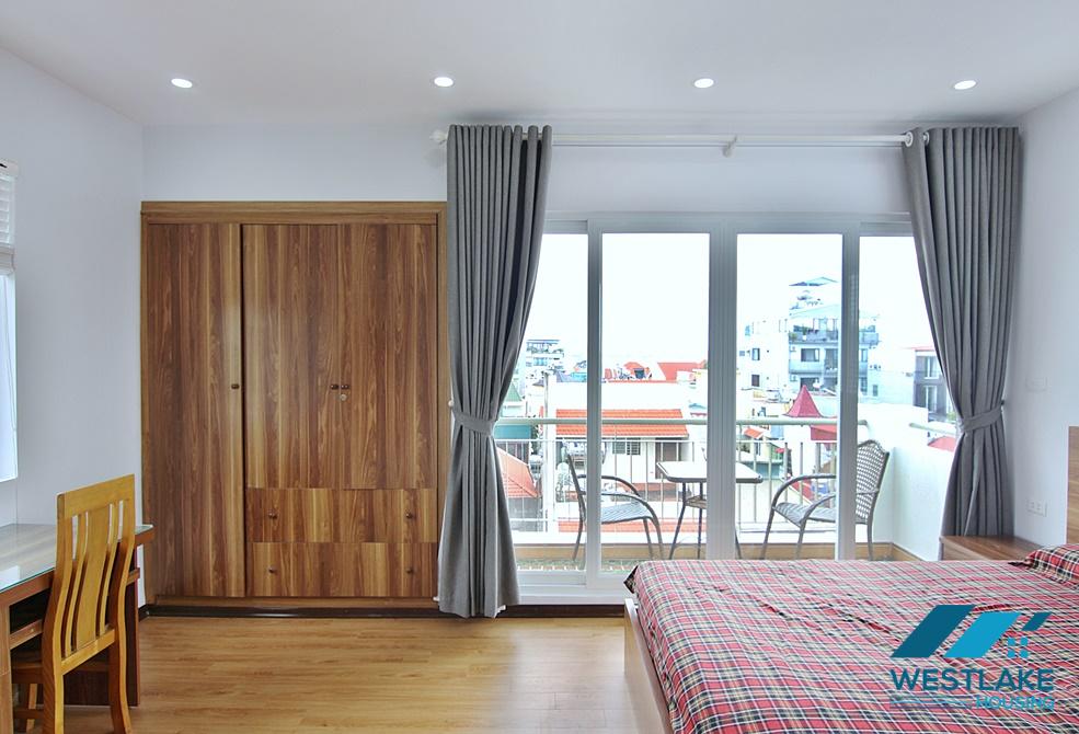 A top floor 1 bedroom apartment for rent in Dang Thai Mai, Tay Ho