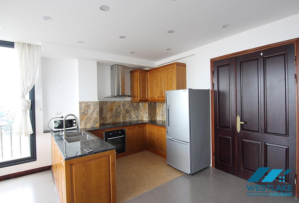 Bright and affordable price 03 bedrooms apartment for rent in Tay Ho, Ha Noi