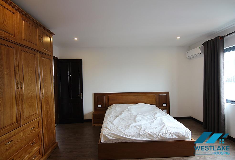 Bright and affordable price 03 bedrooms apartment for rent in Tay Ho, Ha Noi
