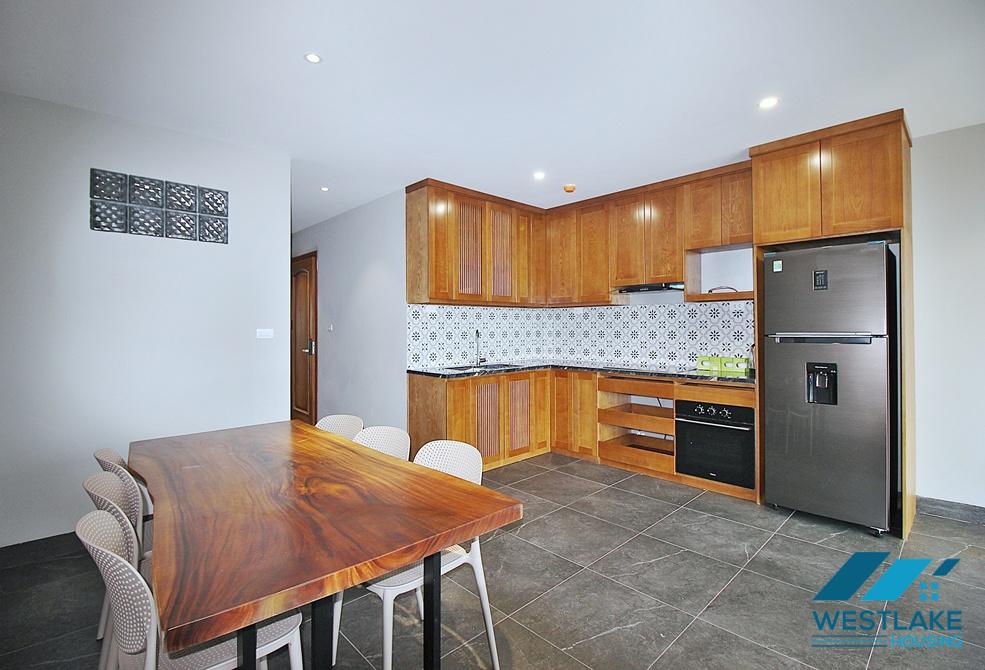 A bright 02 bedrooms apartment with lake view in Tay Ho, Ha Noi for lease