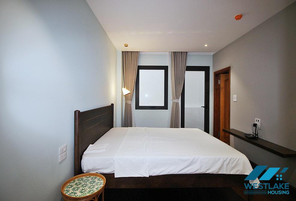 A bright 02 bedrooms apartment with lake view in Tay Ho, Ha Noi for lease