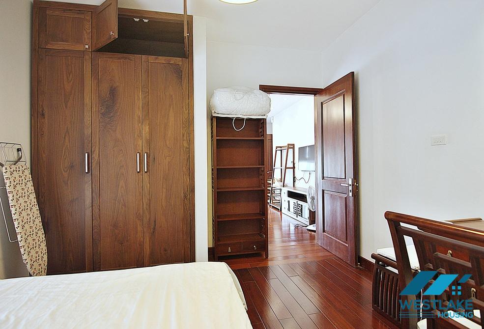 Bright, spacious apartment for rent on Au Co street, Tay Ho, Ha Noi