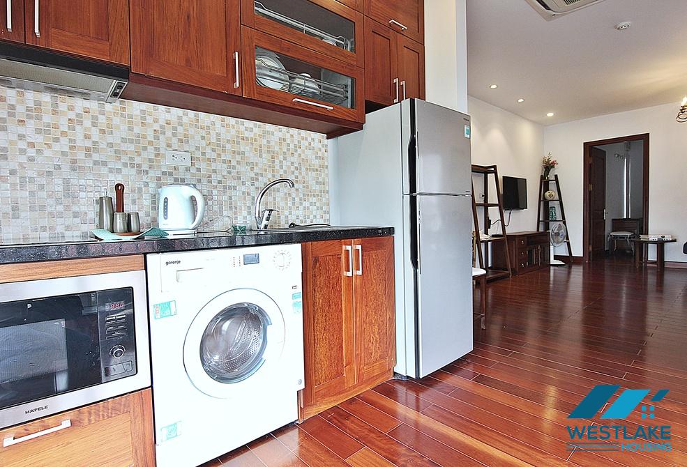 Bright, spacious apartment for rent on Au Co street, Tay Ho, Ha Noi