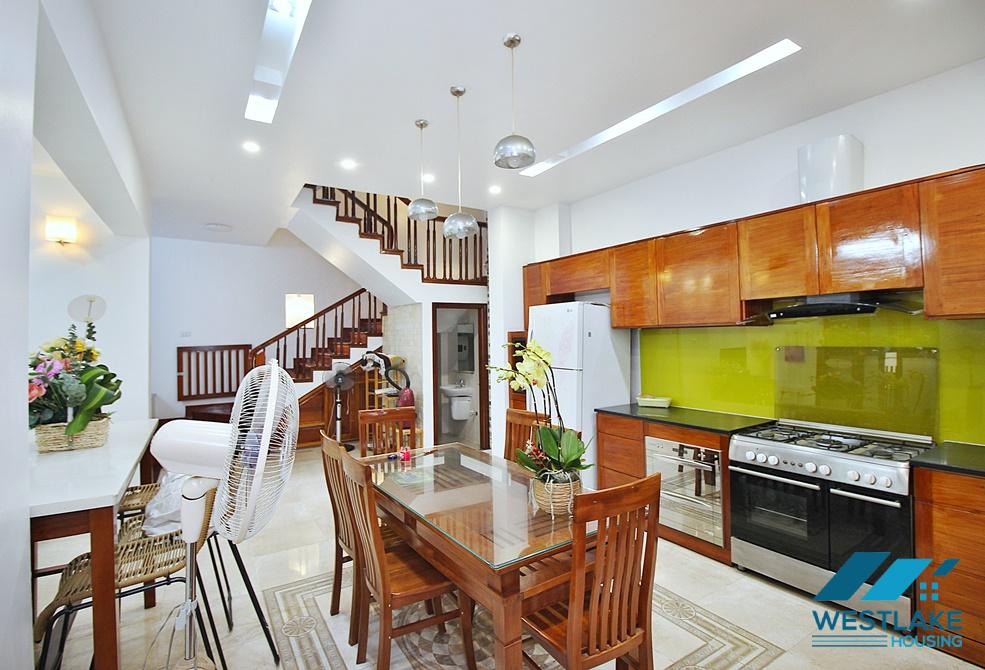 A spacious 5 bedroom house for lease in Tay Ho, Ha Noi